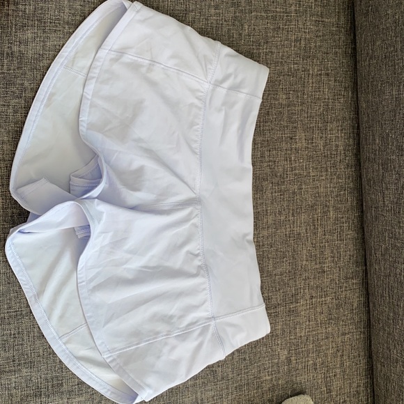 Lululemon 🦋 “Speed Up Low-Rise Short 2.5” 🦋 - Picture 3 of 6